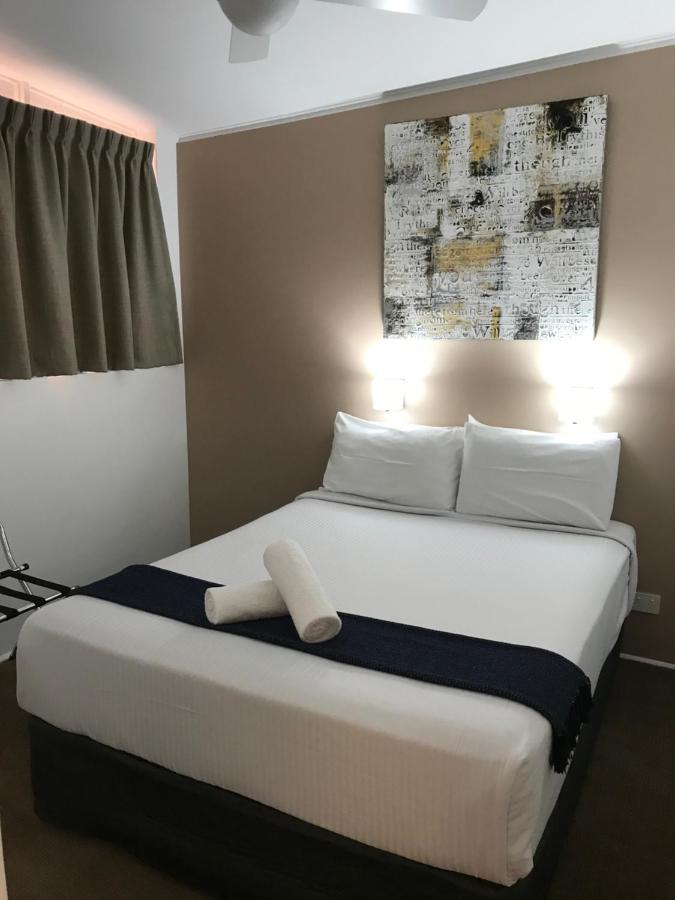 Ocean Breeze Motel Порт-Маккуори Экстерьер фото