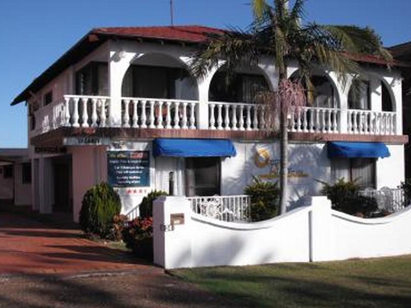 Ocean Breeze Motel Порт-Маккуори Экстерьер фото